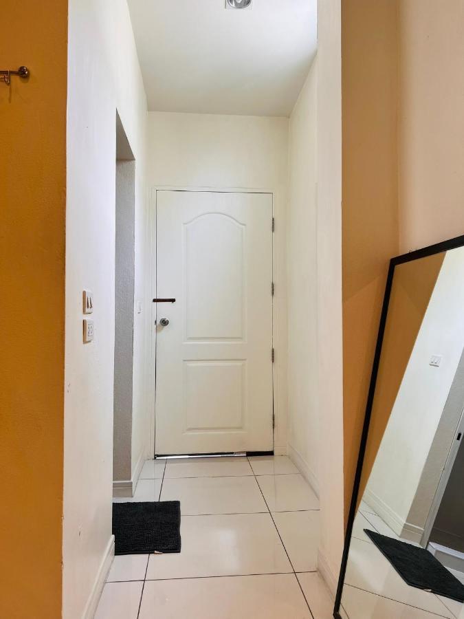 Aekkalukthai Hostel Районг Екстериор снимка